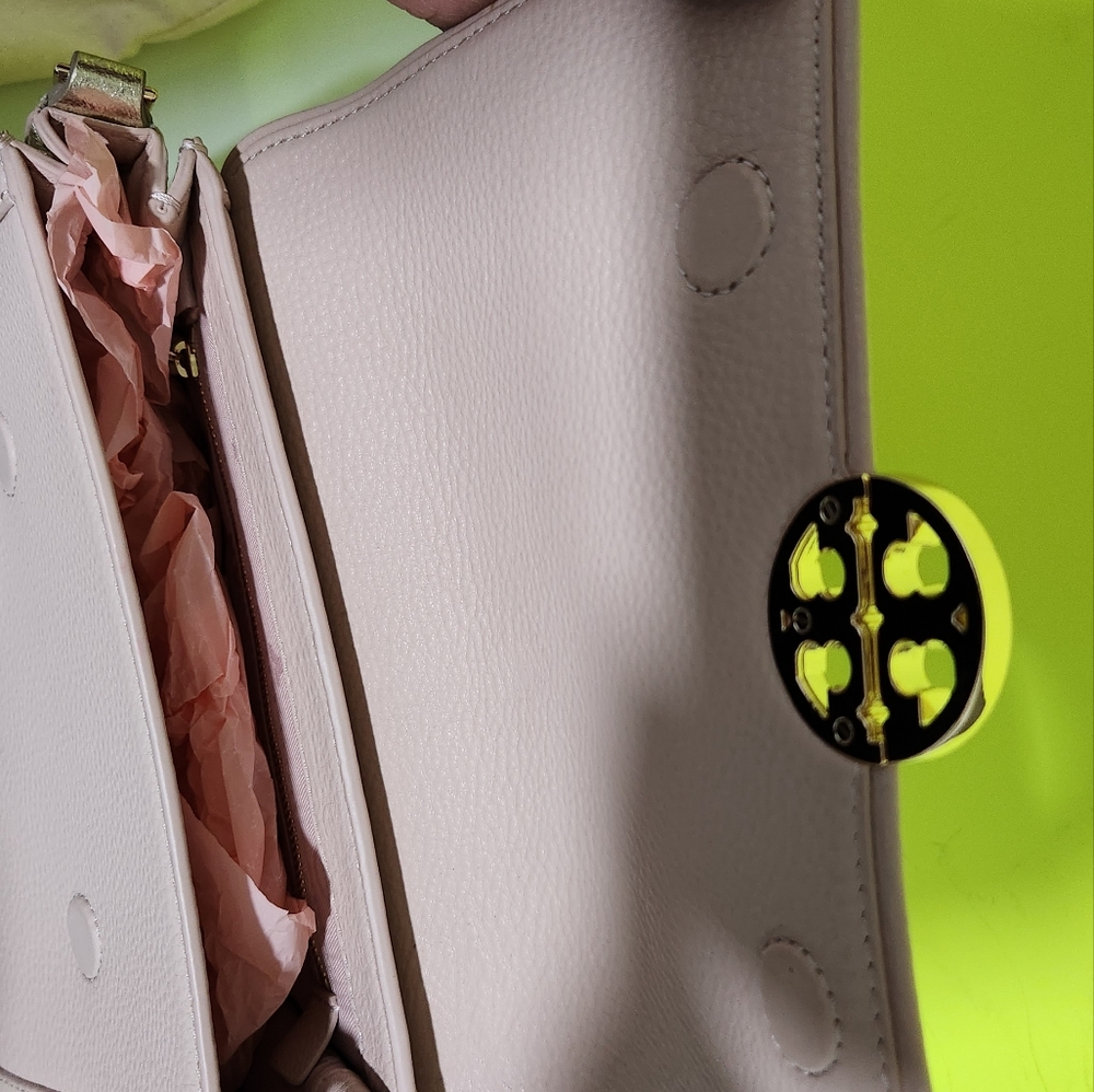Tory Burch - Picture 8 of 8